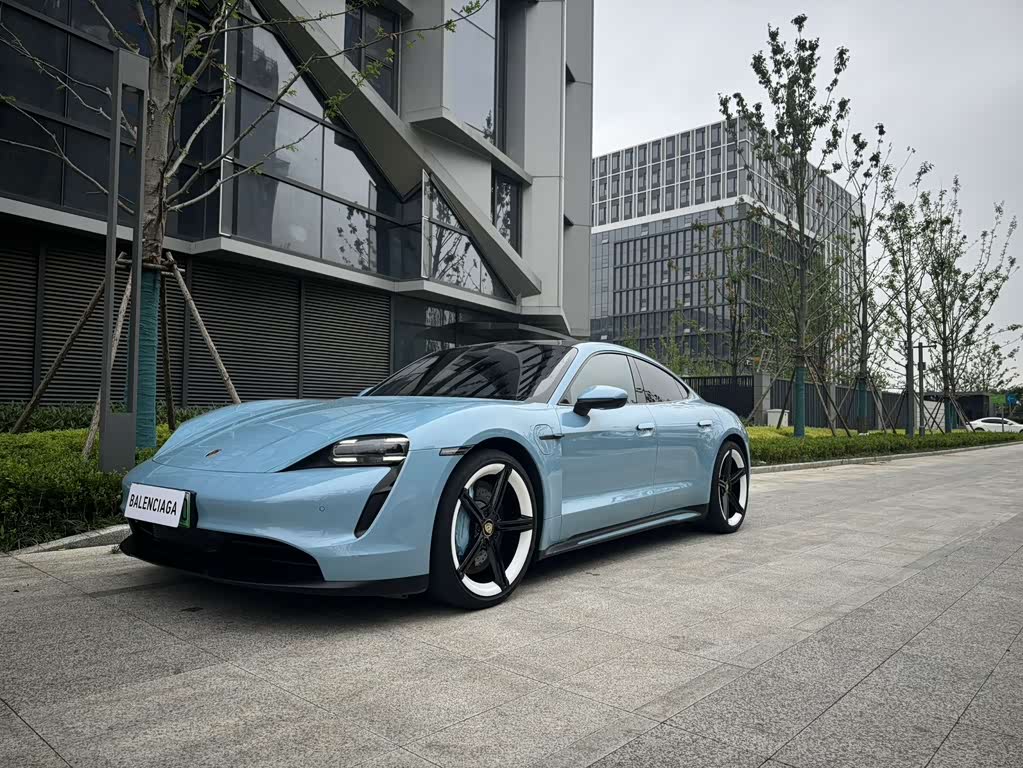 Porsche Taycan