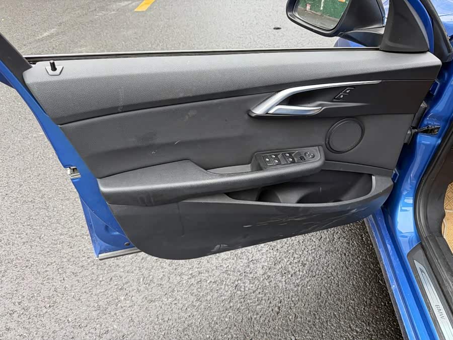BMW 1 Series 2018, фото 6