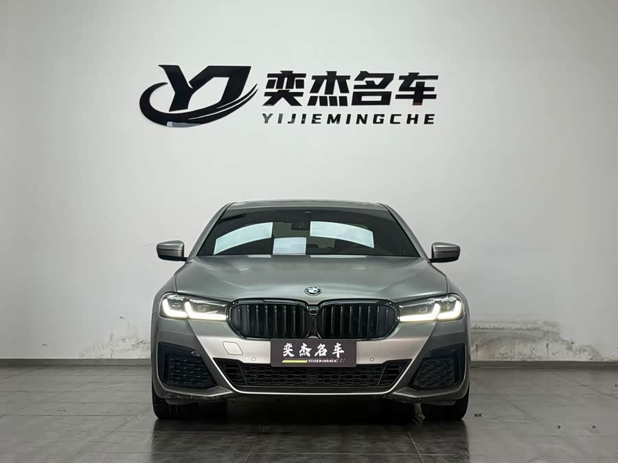 BMW 5 Series 2021, фото 2