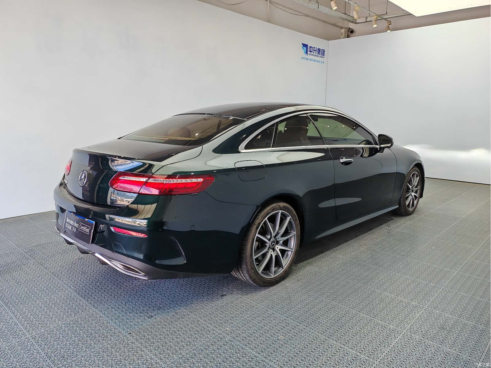 Mercedes-Benz E-Class, 2023 6