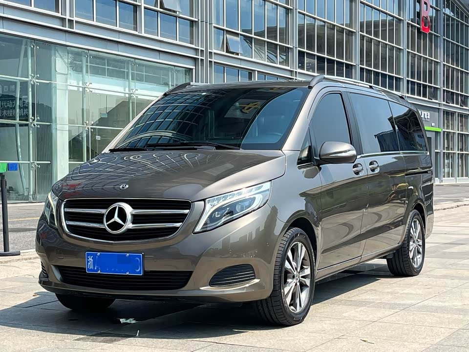 Mercedes-Benz V-class