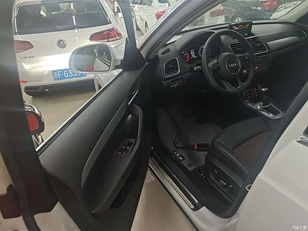Audi Q3, 2019 16