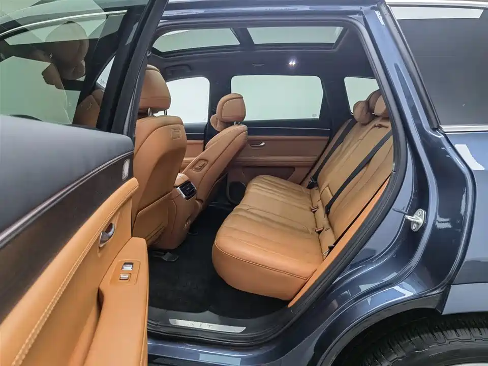 AITO Ask the world M7