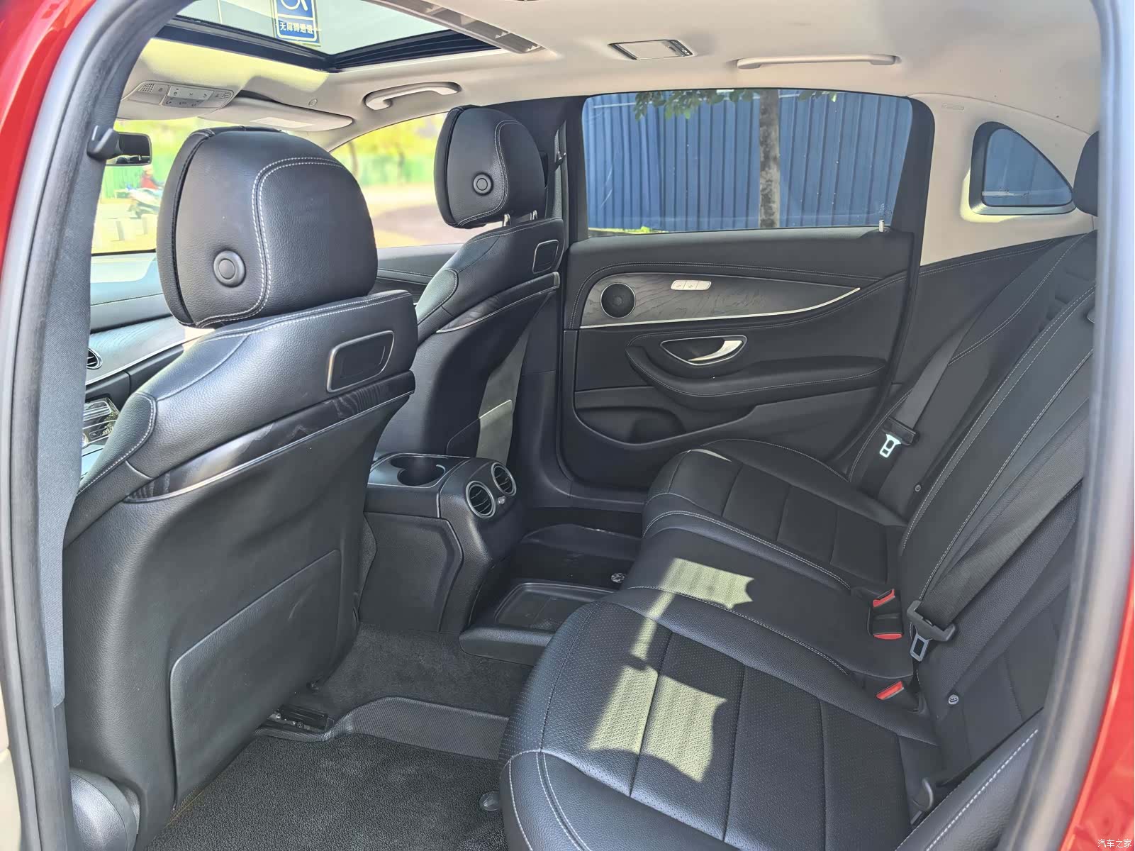 Mercedes-Benz E-Class, 2017 11