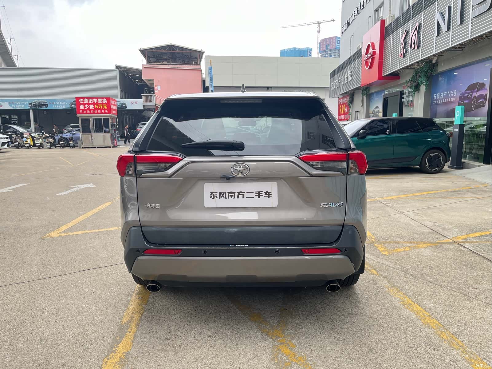 Toyota RAV4, 2020 все фото