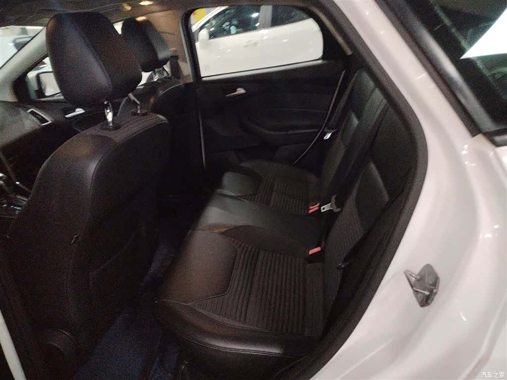 Ford Focus, 2018 13