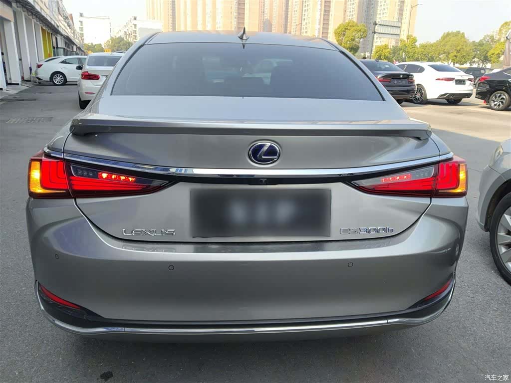 Lexus ES, 2019 6