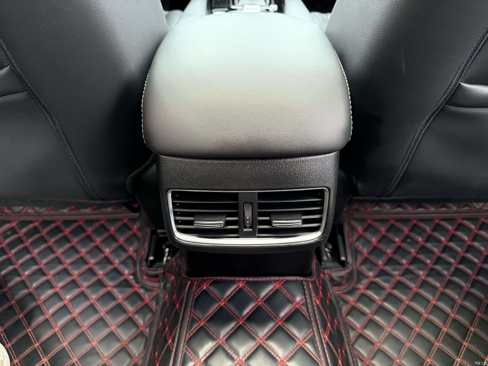 Mazda Atenza, 2020 10