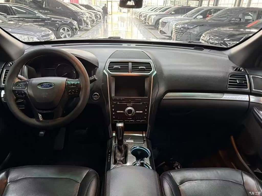 Ford Explorer, 2016 9