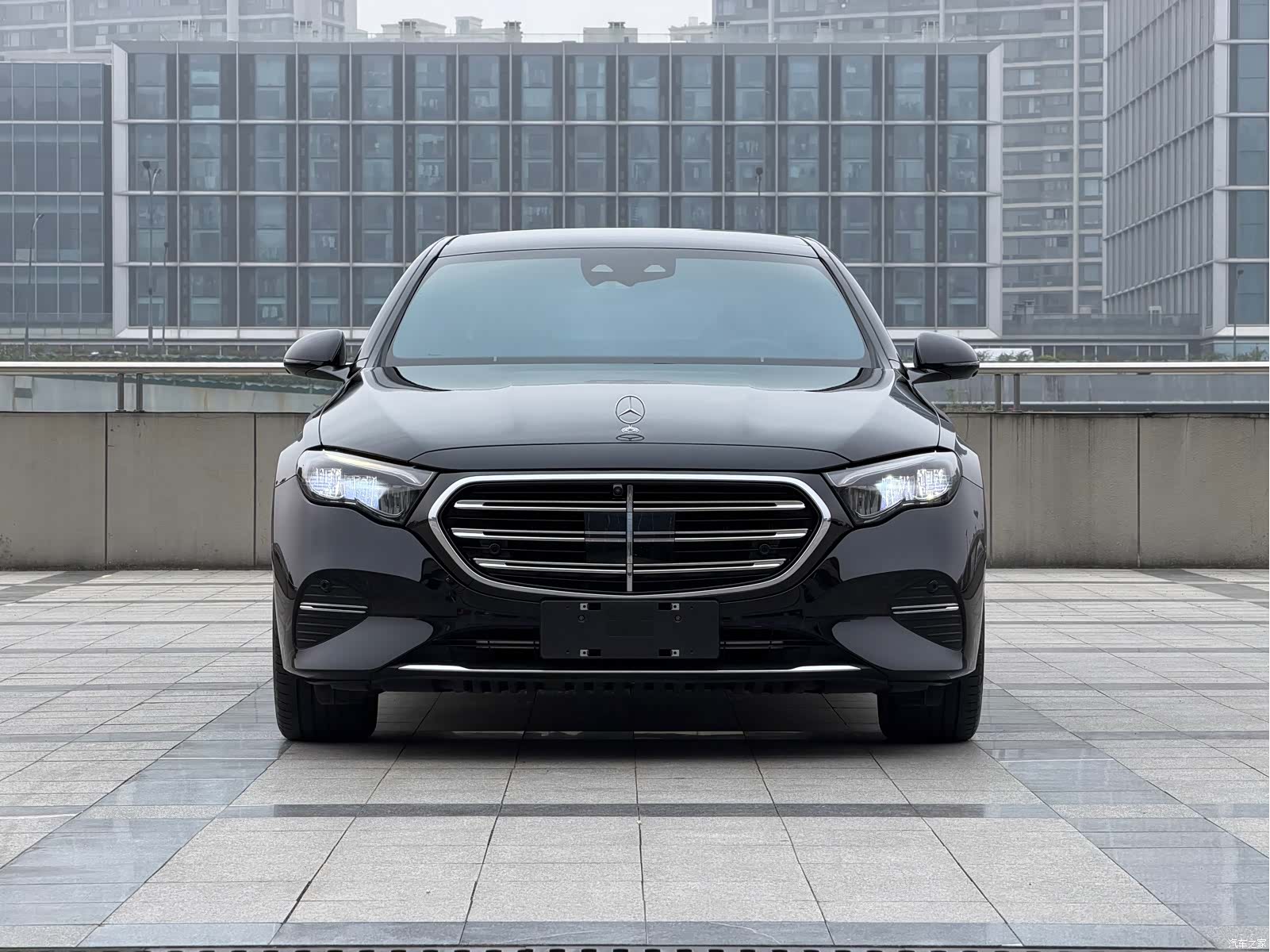 Mercedes-Benz E-Class, 2024 2