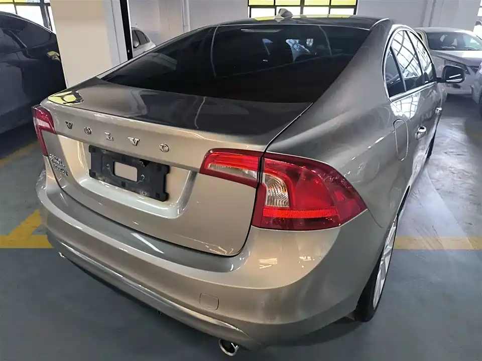 Volvo S60