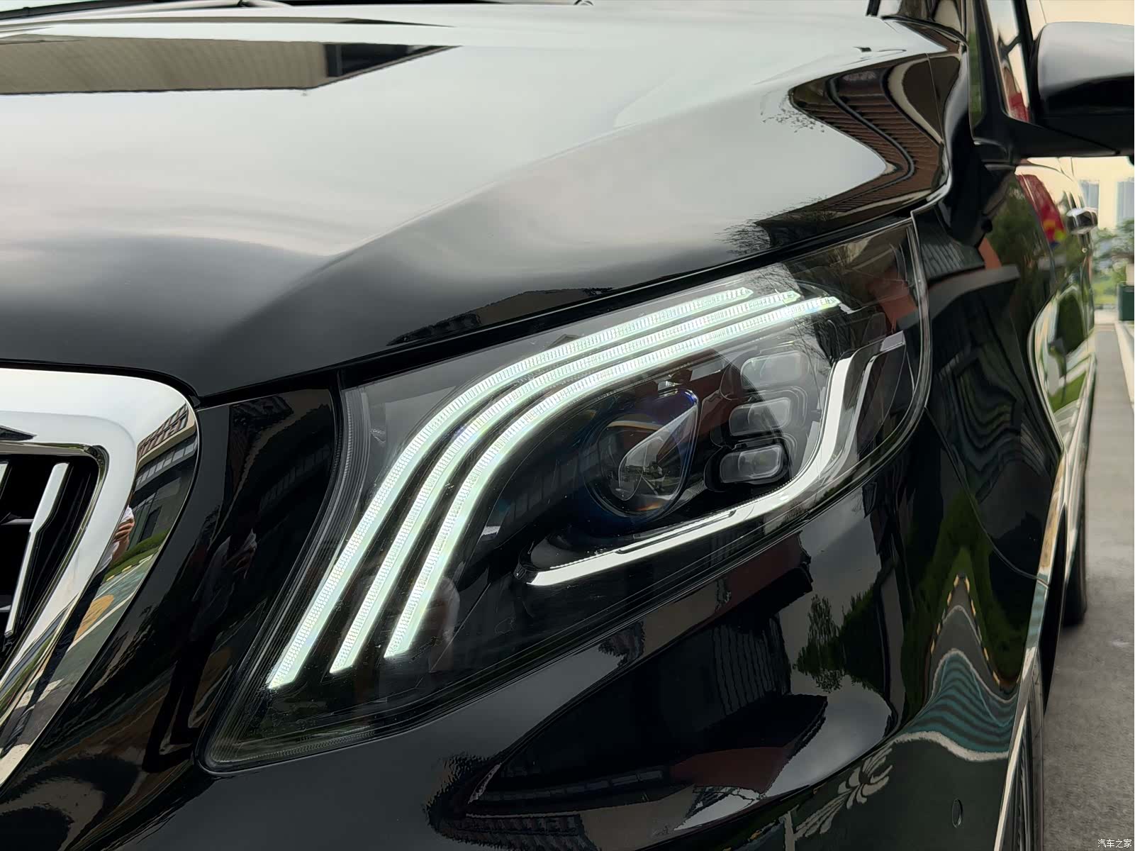 Mercedes-Benz 7, 2022 18