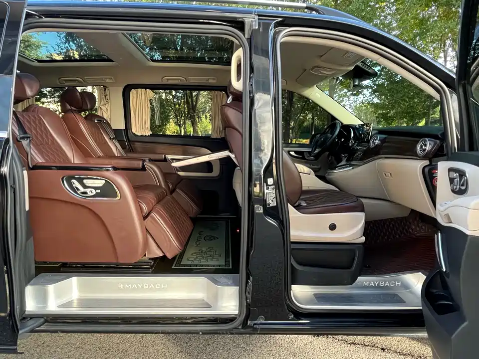 Mercedes-Benz V-class