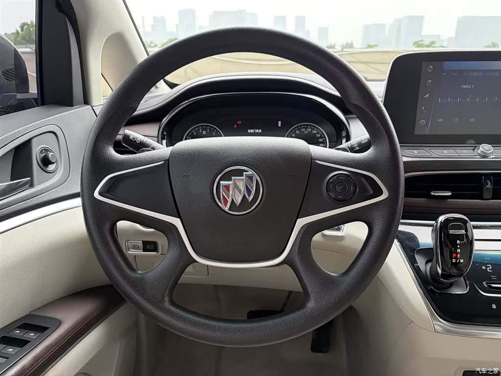 Buick GL8, 2023 9