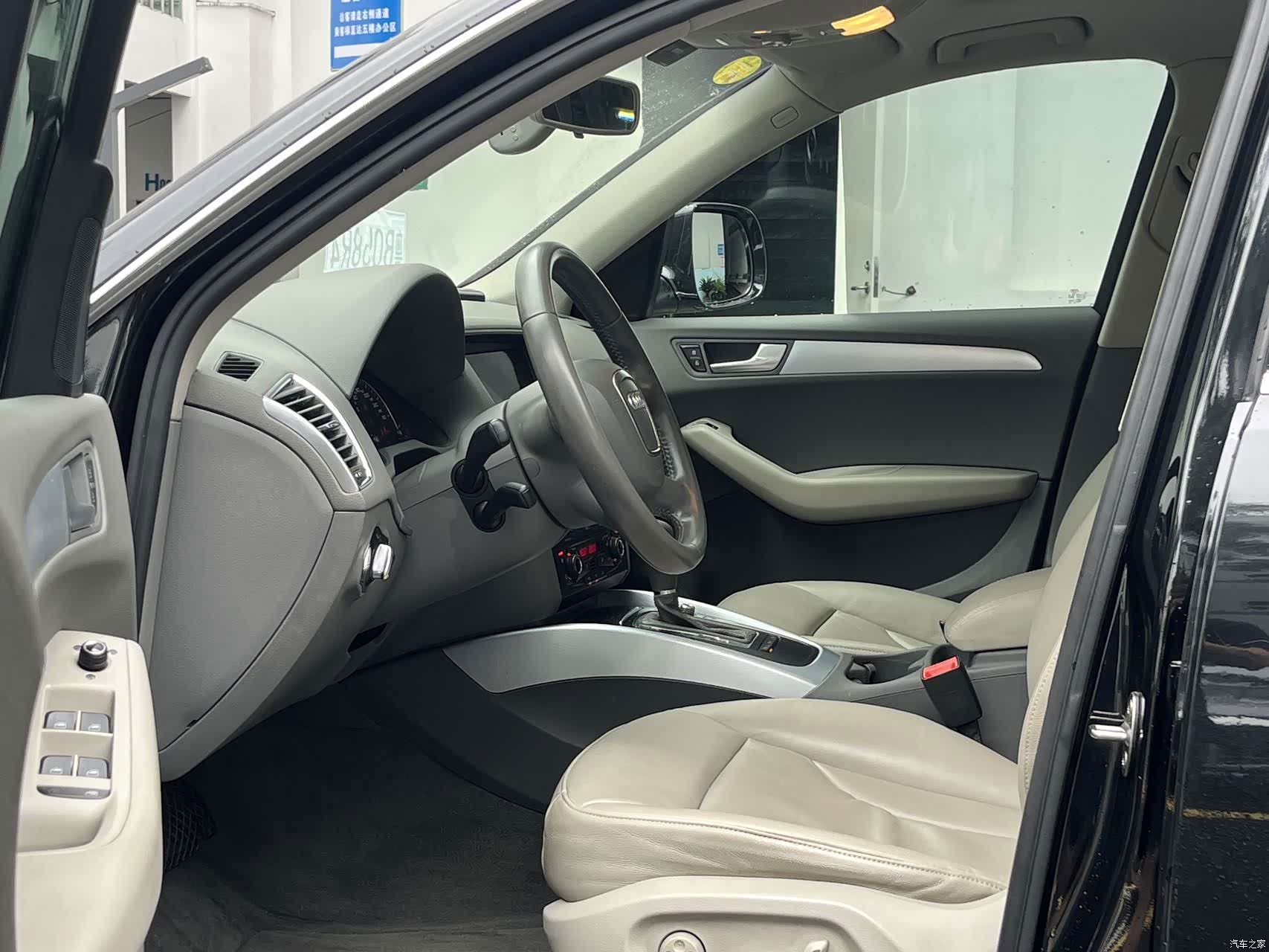 Audi Q5, 2011 4