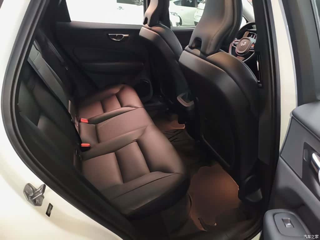 Volvo XC60, 2019 17