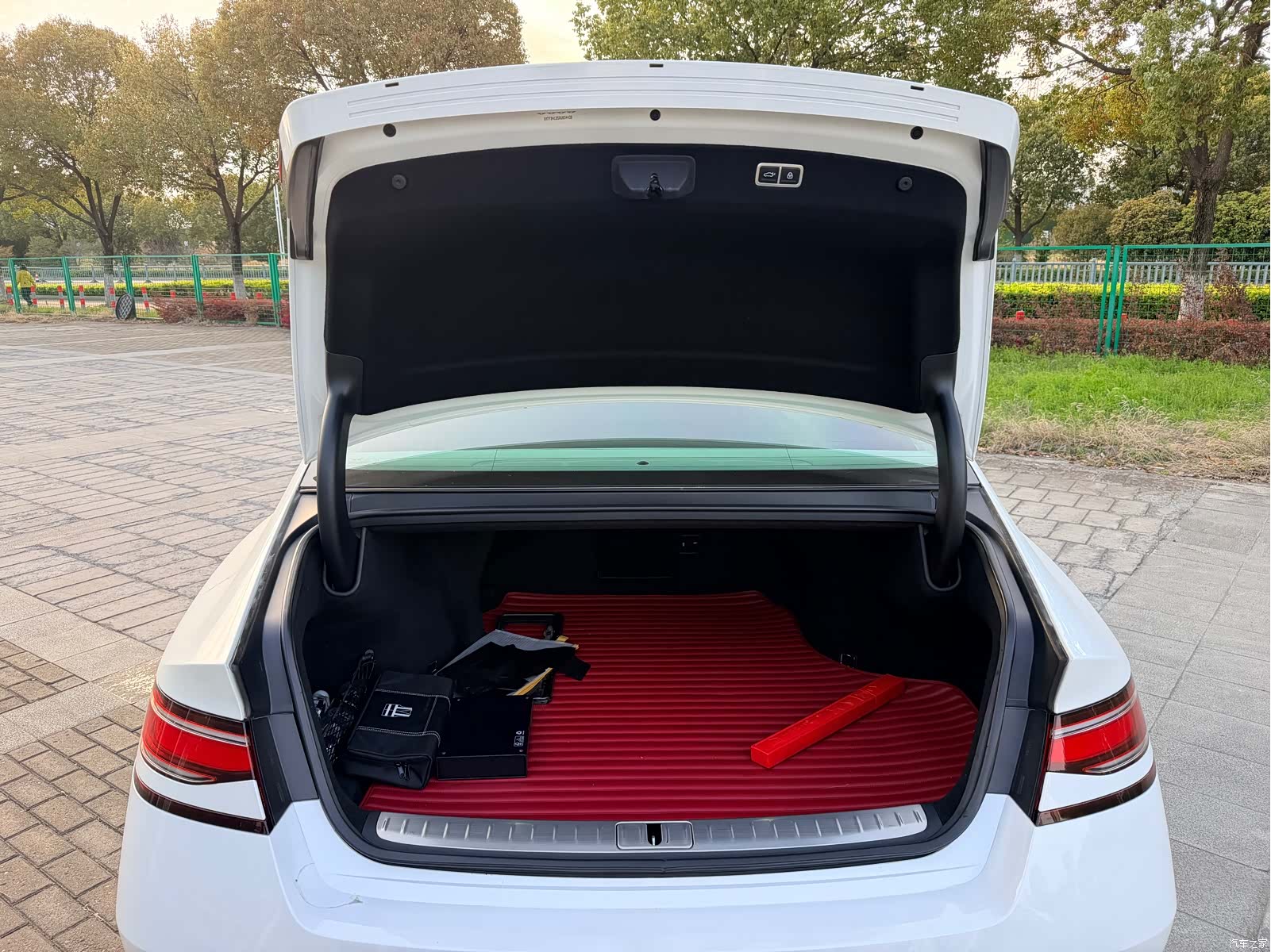 Genesis G90, 2023 26
