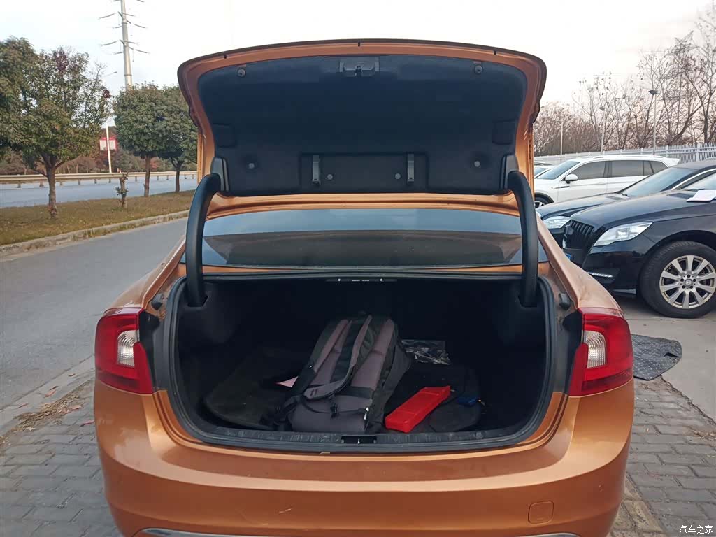 Volvo S60, 2014 16