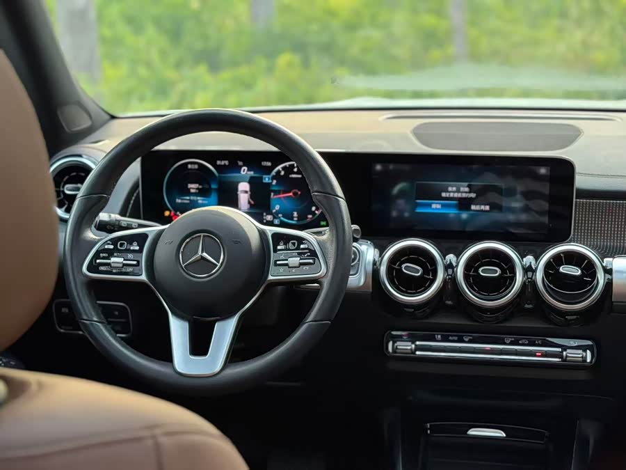Mercedes-Benz GLB 2020, фото 12