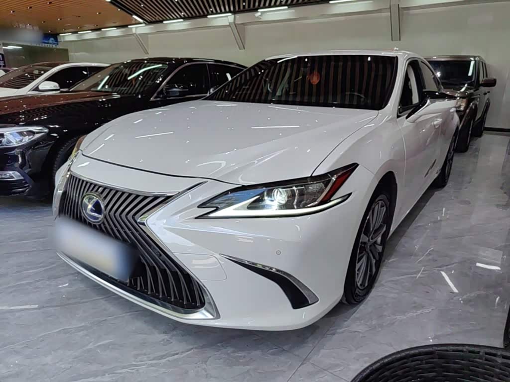 Lexus ES 2020 300h