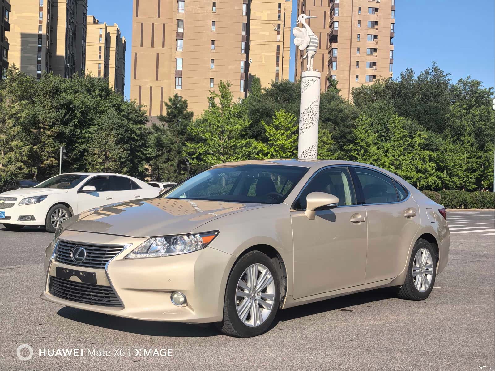 Lexus ES, 2013 1