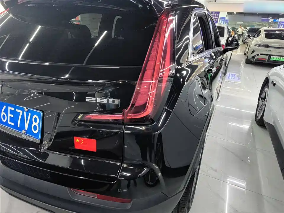 Cadillac XT4