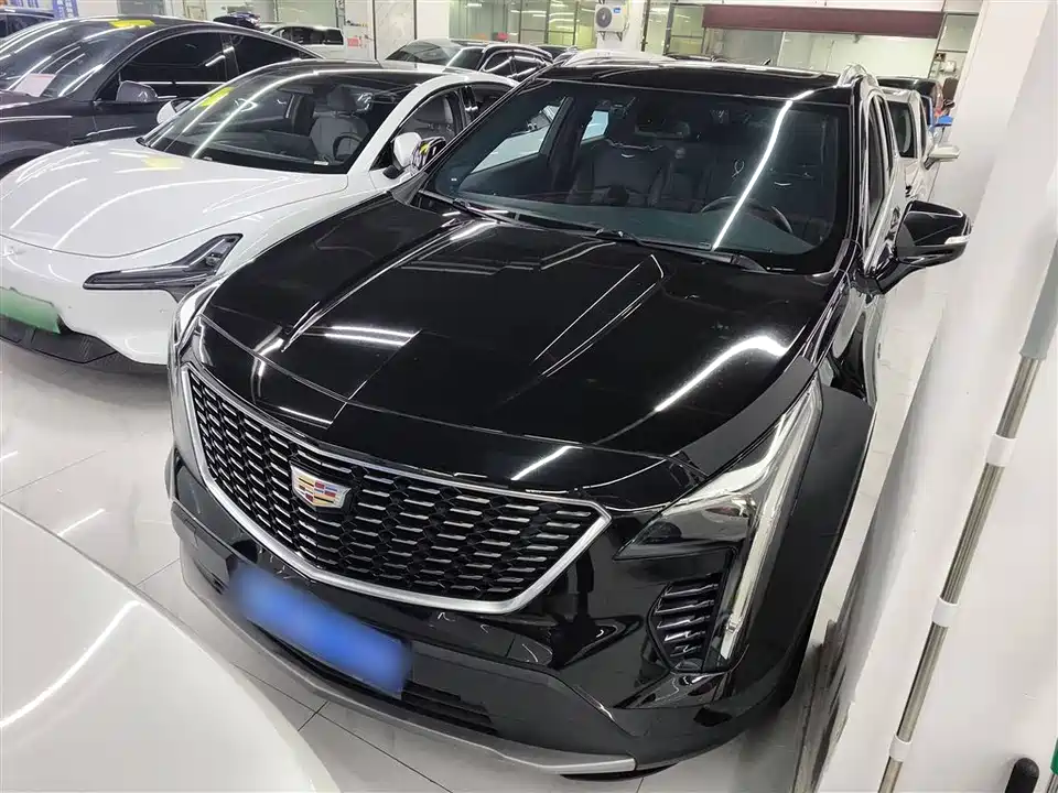 Cadillac XT4