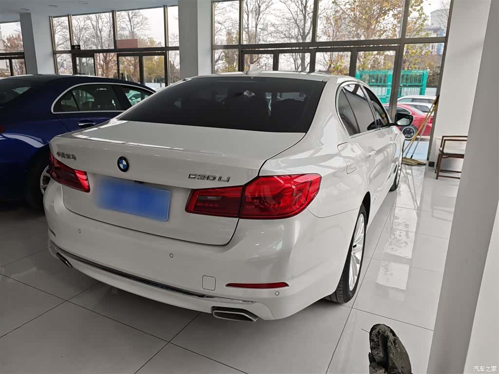 BMW 5 Series, 2020 23