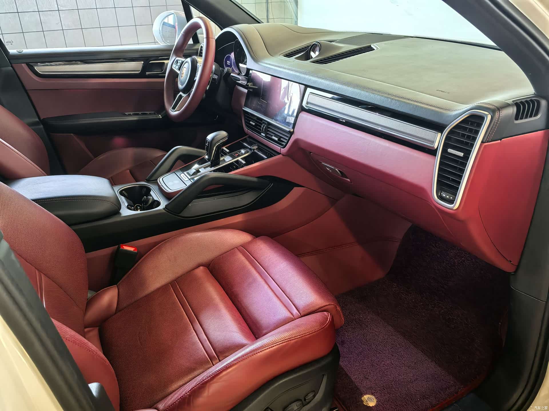 Porsche Cayenne, 2023 10