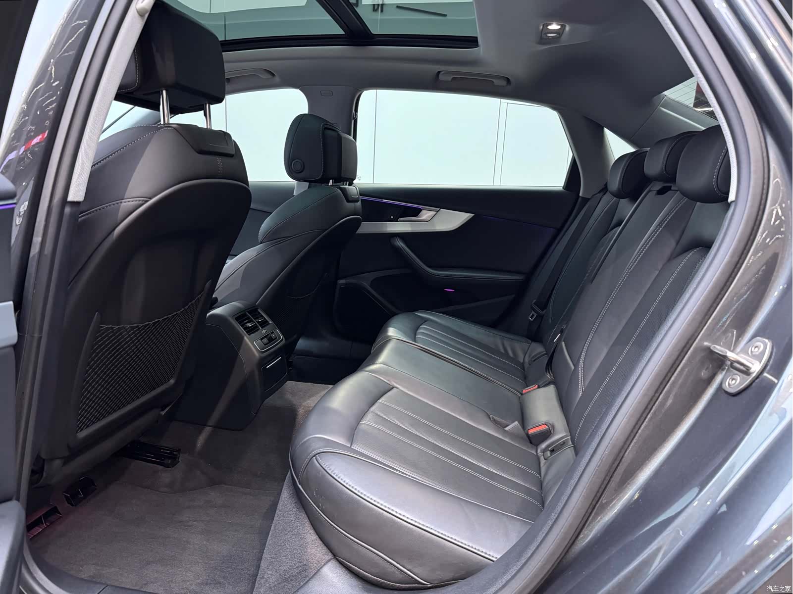 Audi A4L, 2022 10