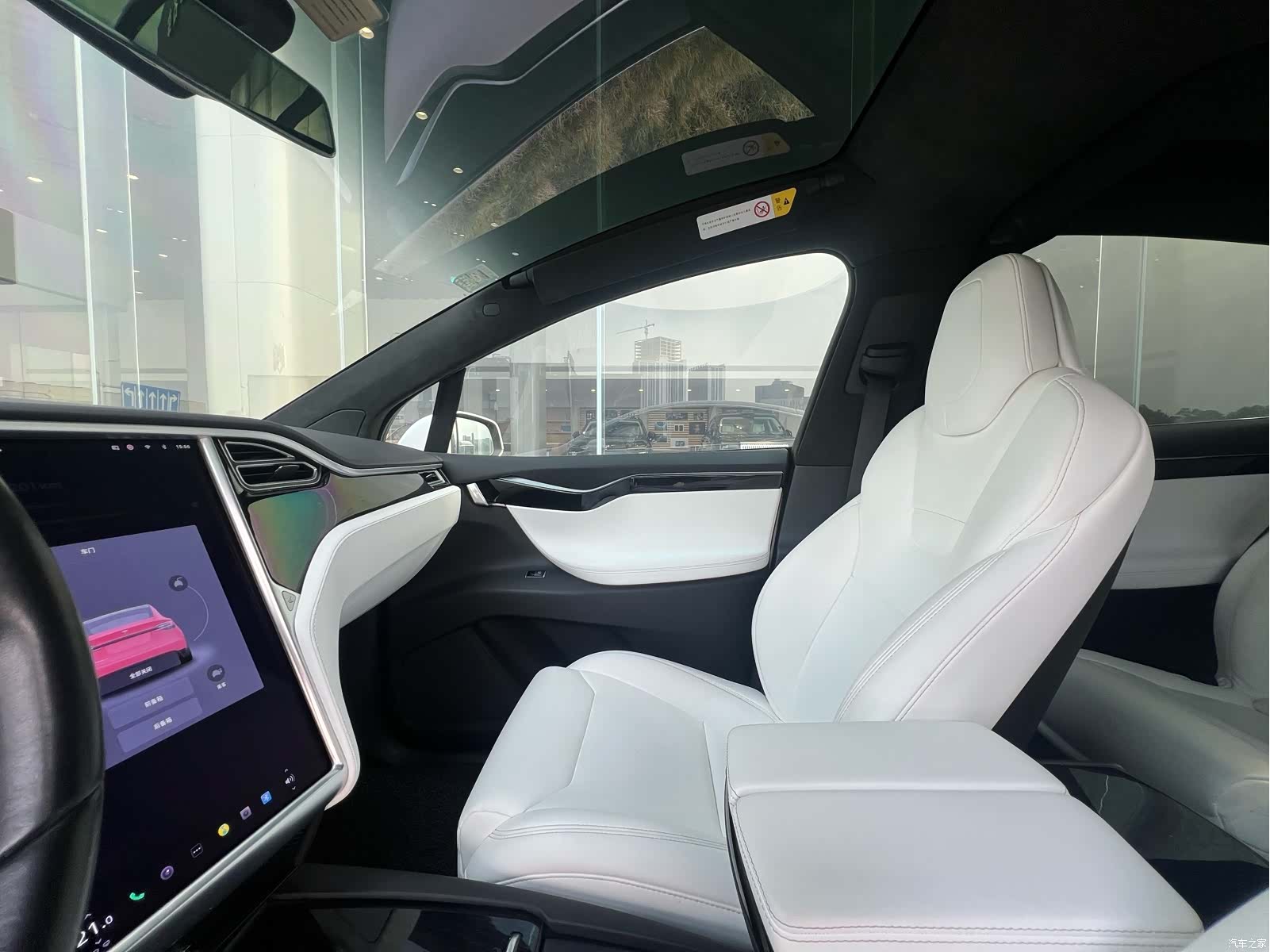 Tesla Model X, 2017 8