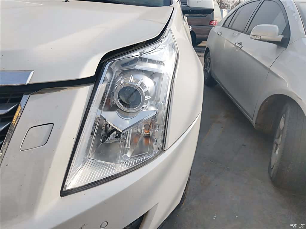 Cadillac SRX, 2015 24