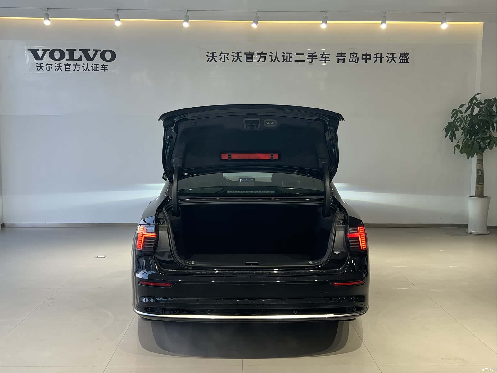 Volvo S90, 2025 все фото