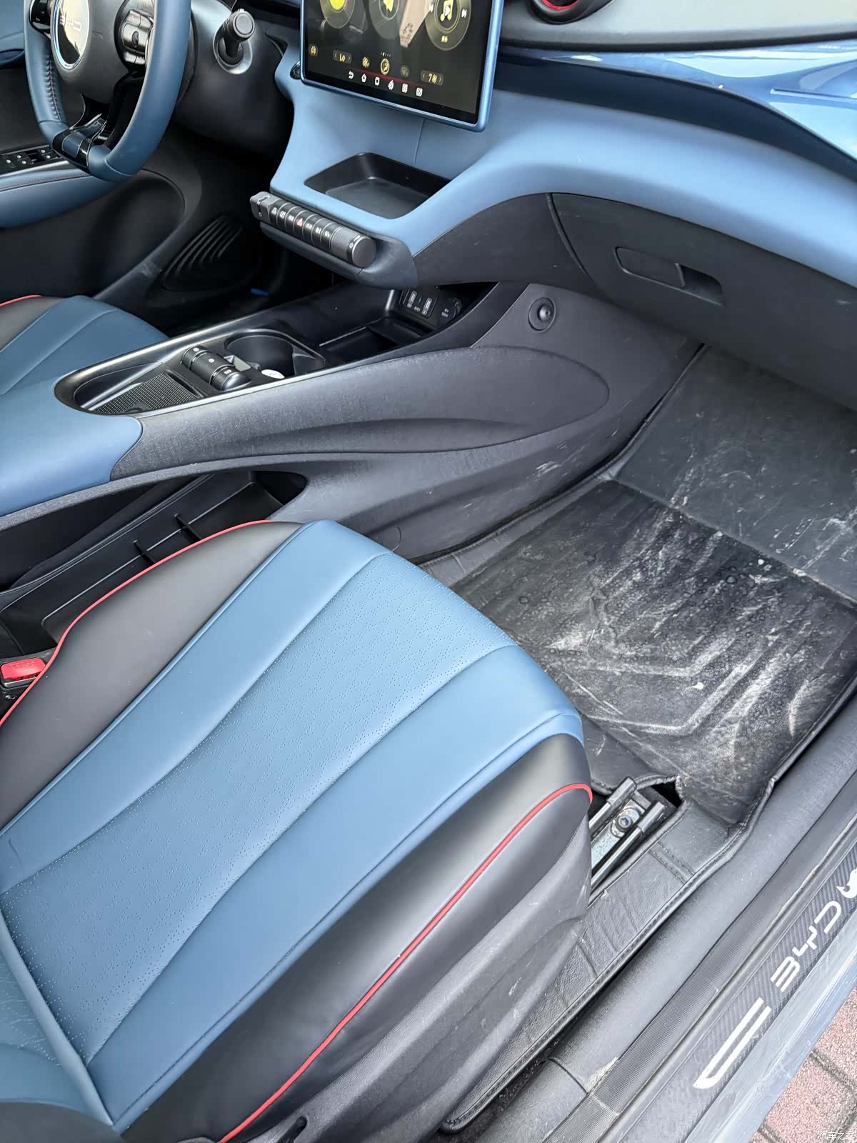 BYD Dolphin, 2022 14