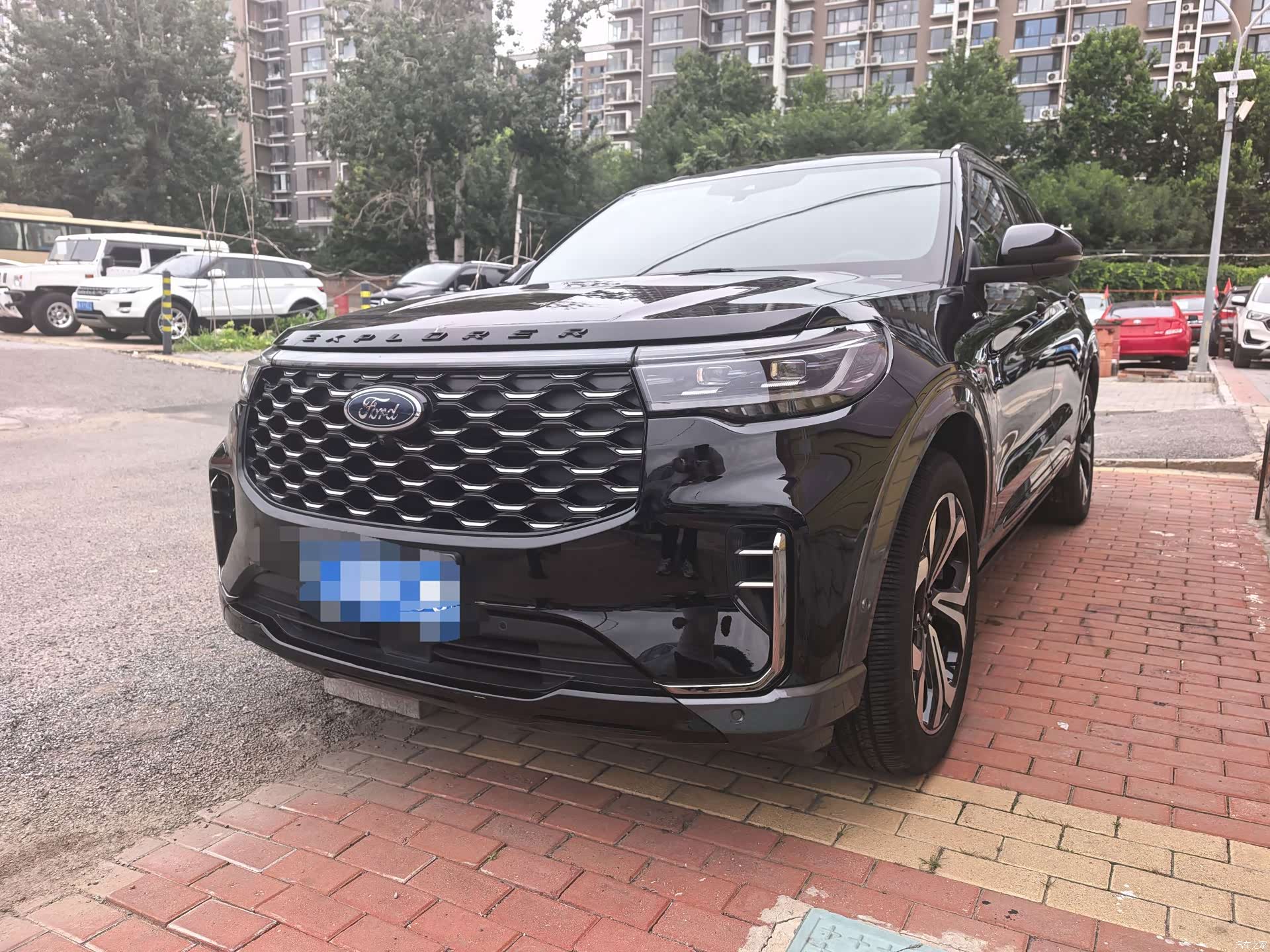 Ford Explorer, 2023 1
