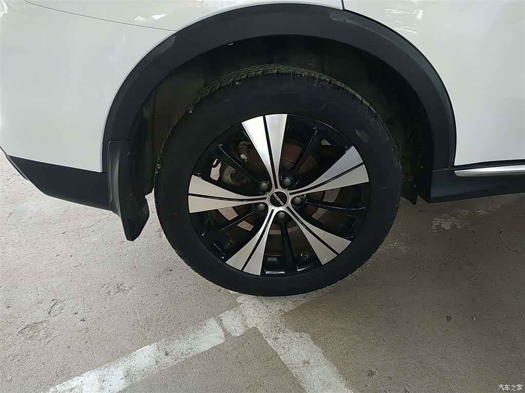 Roewe RX5, 2020 30
