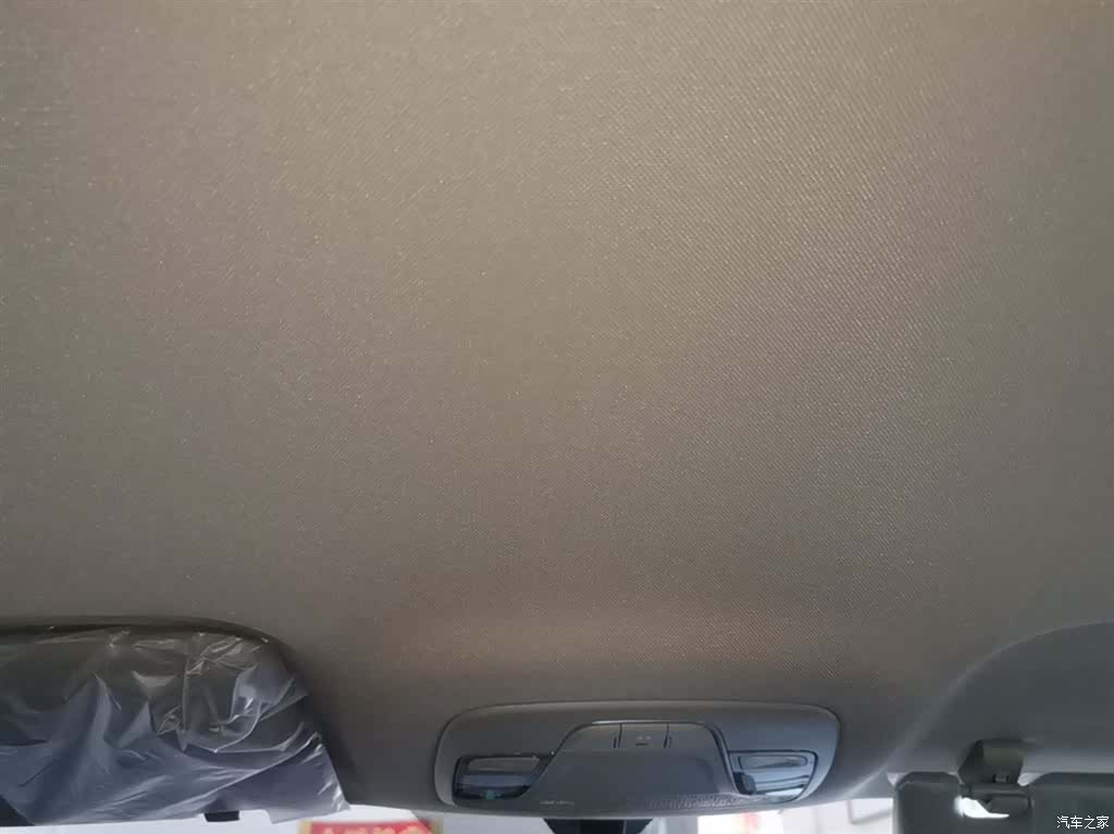 Geely Coolray, 2026 18