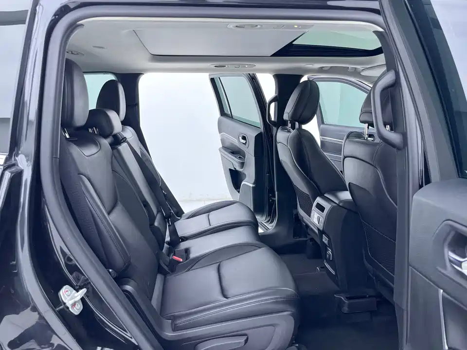 Jeep Grand Commander