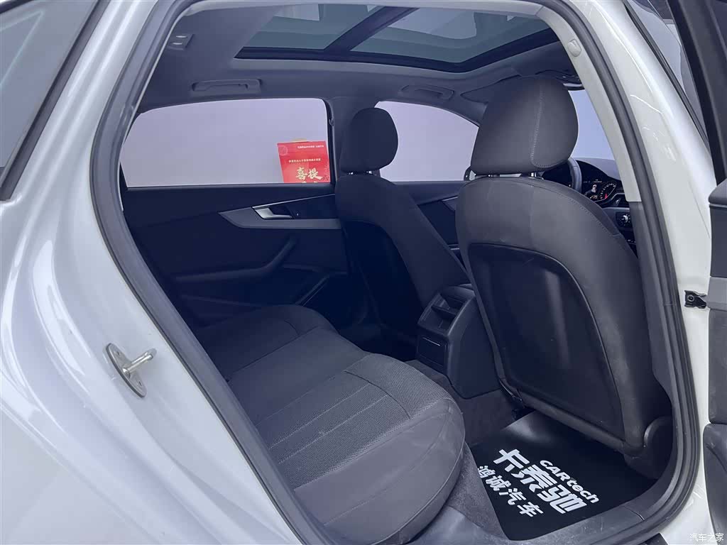 Audi A4L, 2019 23