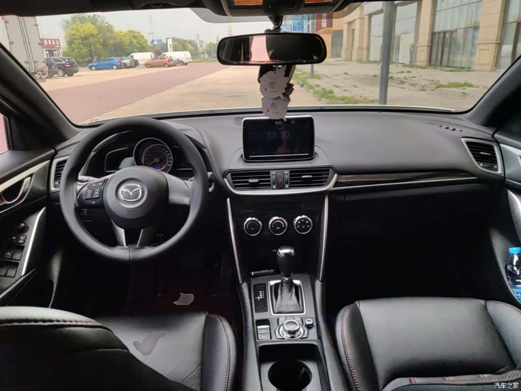 Mazda CX-4, 2017 10