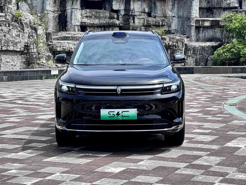 AITO M7