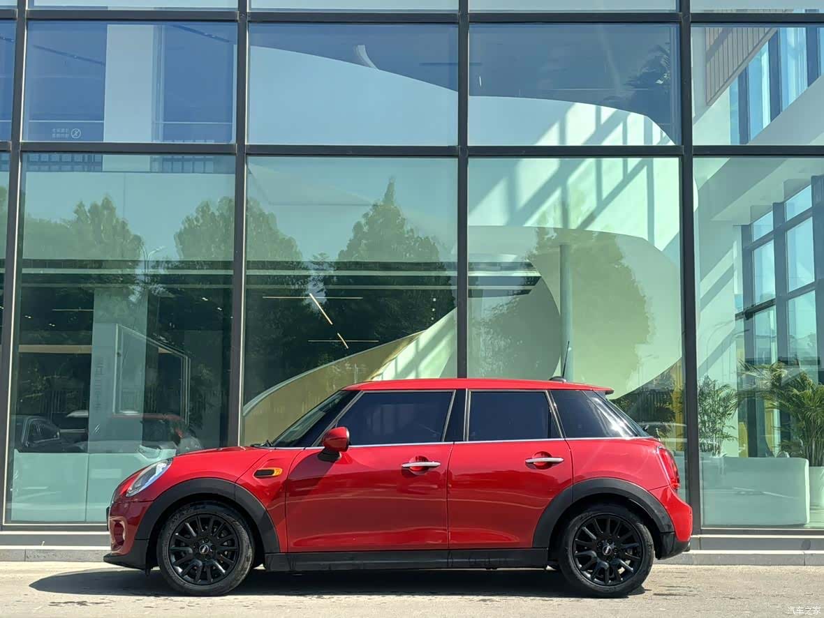 Mini ONE, 2017 13