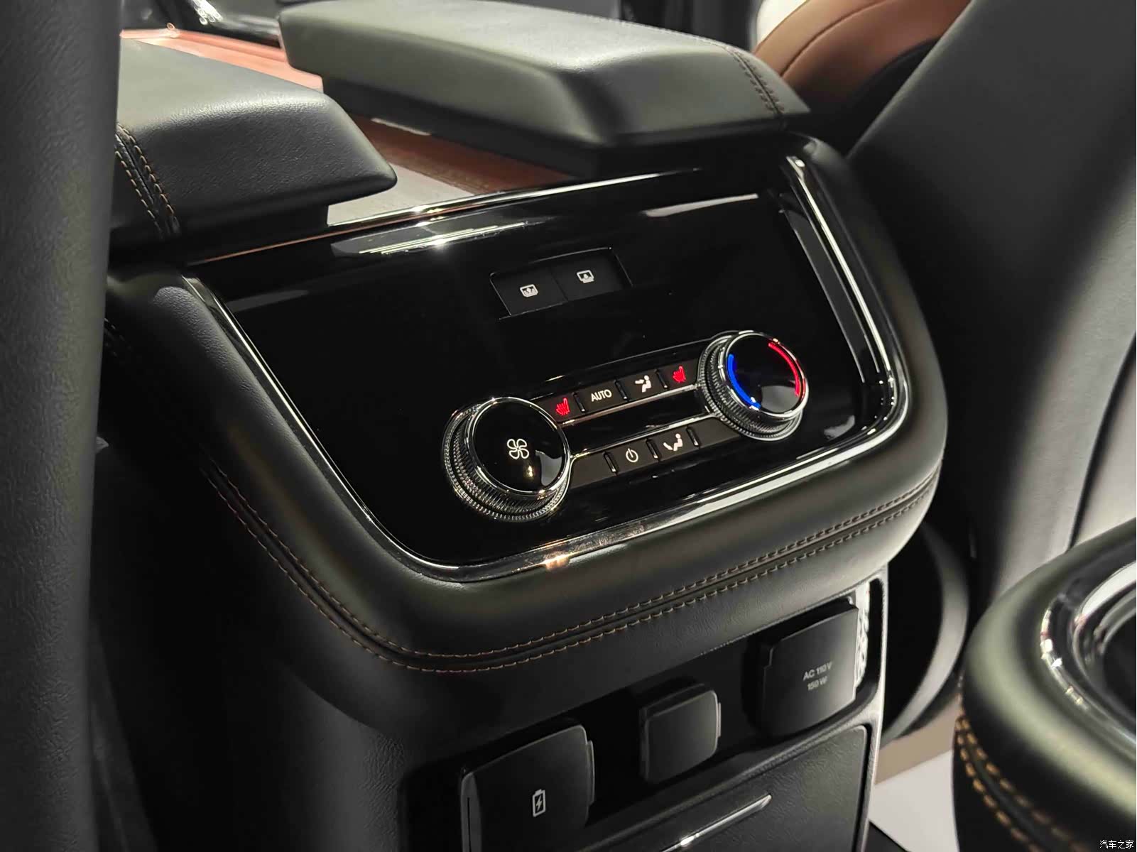Lincoln Navigator, 2021 15