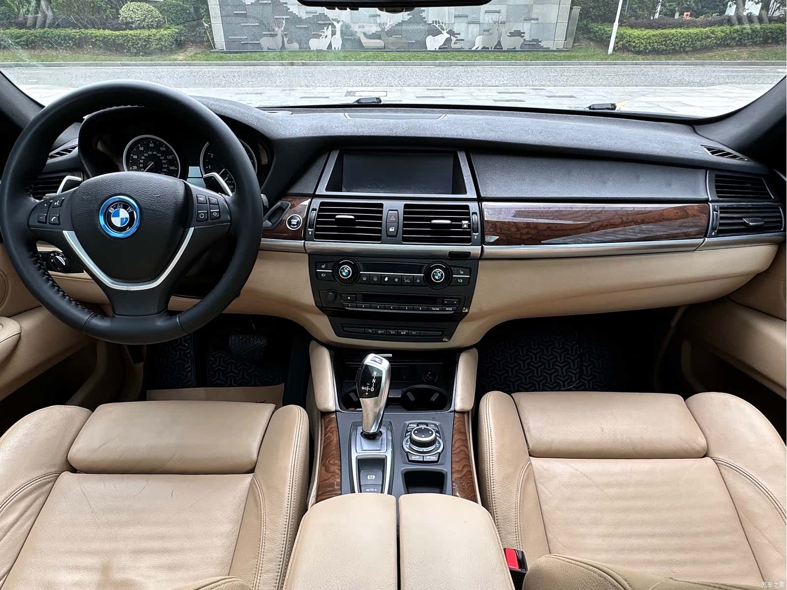 BMW X6, 2012 9