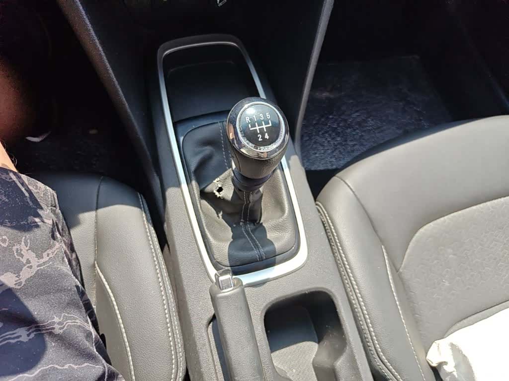 Chevrolet 320, 2018 14