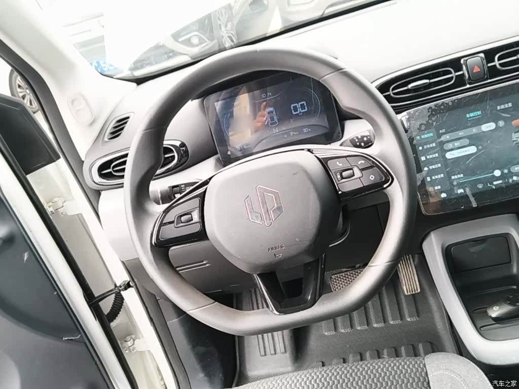 Leapmotor T03, 2022 11