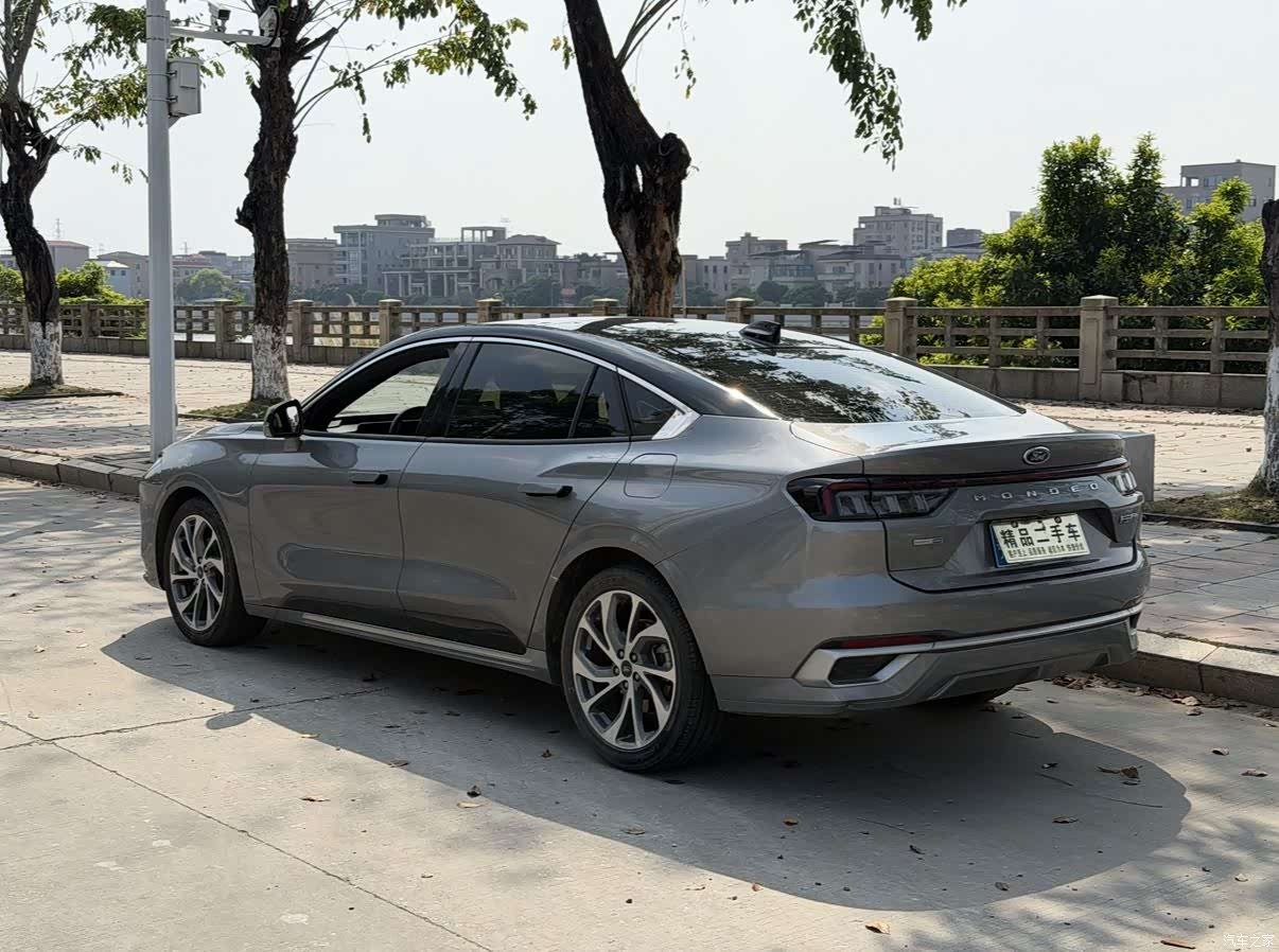 Ford Mondeo, 2022 9