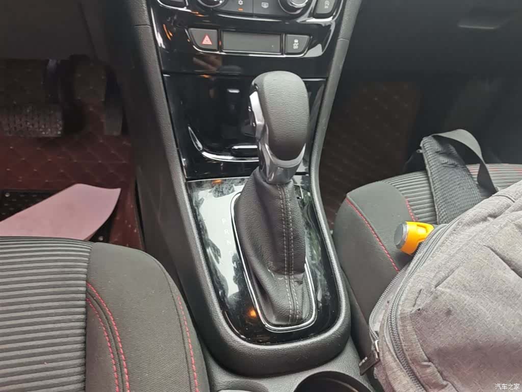 Buick Encore, 2019 14