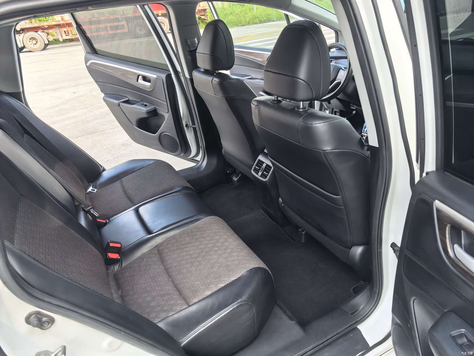Honda Jade, 2018 14
