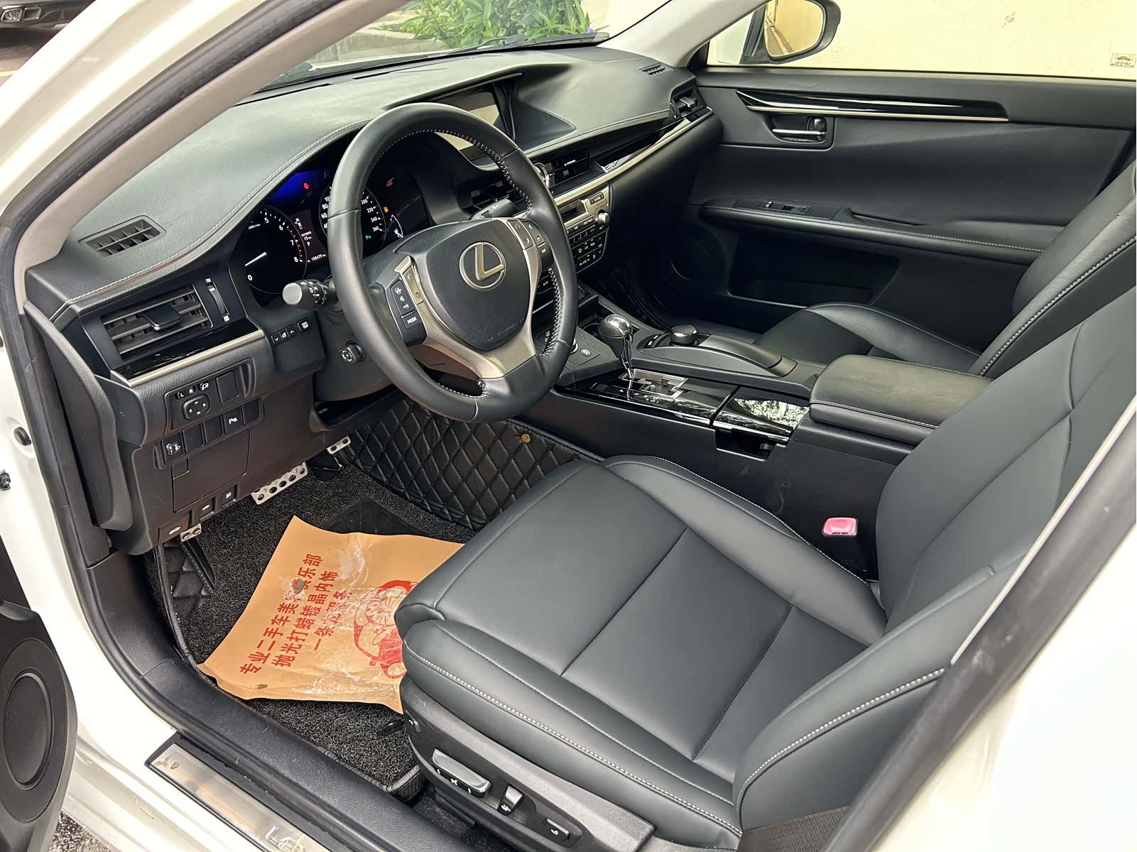 Lexus ES, 2013 4